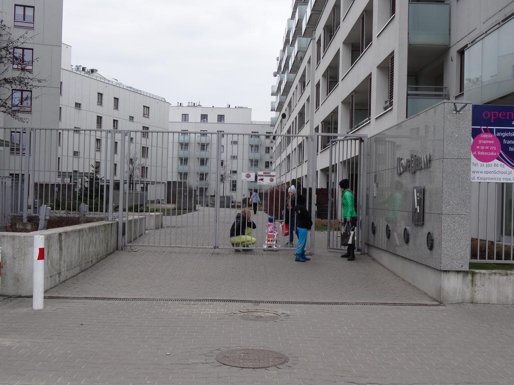 Apartamenty Metro Mlociny Βαρσοβία Δωμάτιο φωτογραφία
